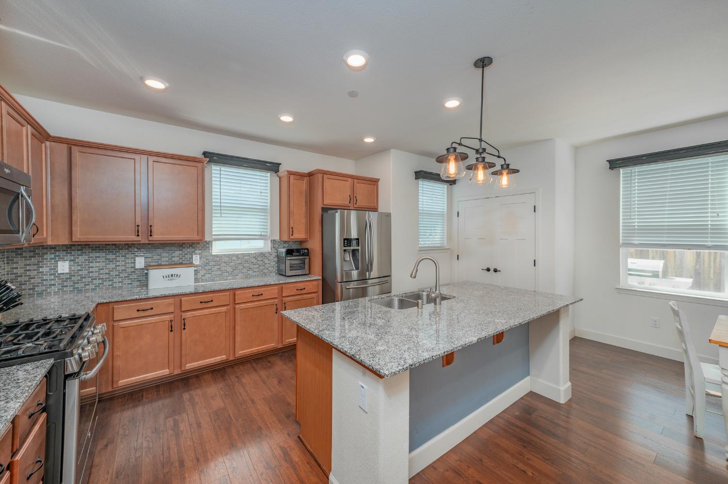 5617 Antique Rose Way