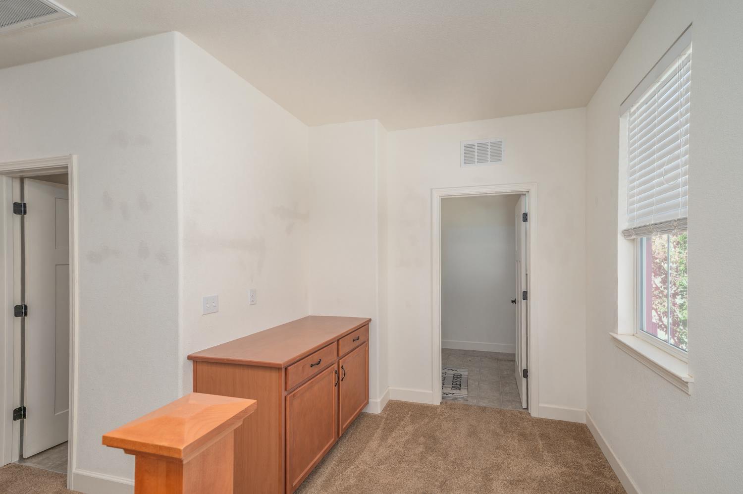 5617 Antique Rose Way