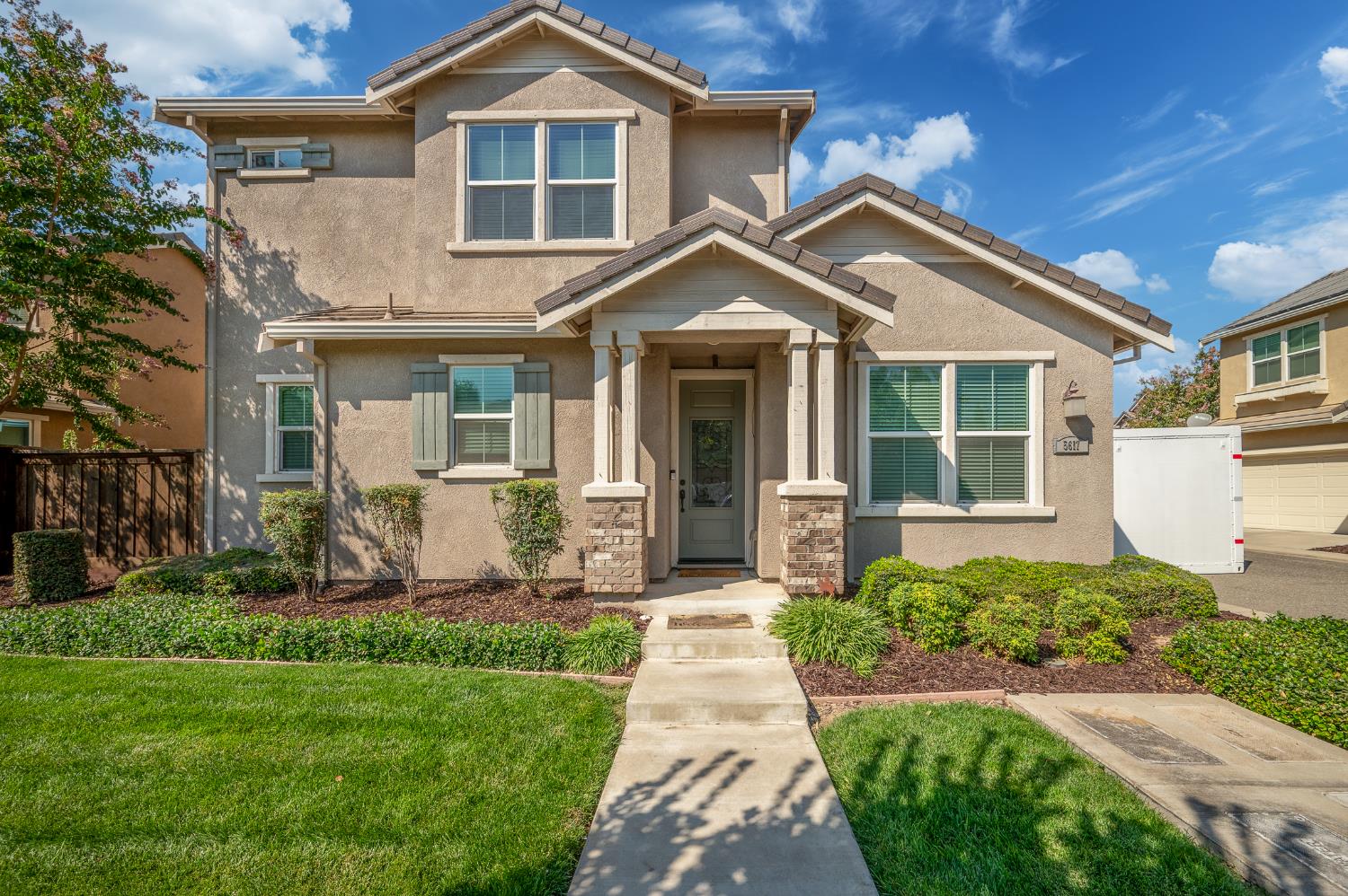 5617 Antique Rose Way