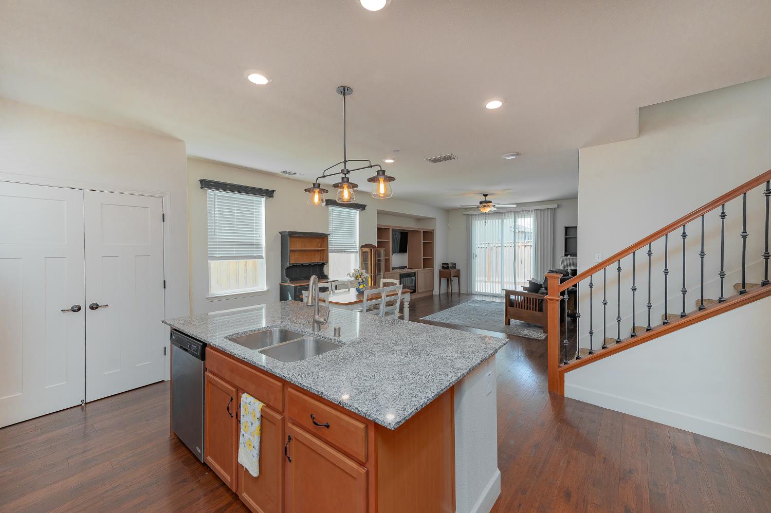 5617 Antique Rose Way