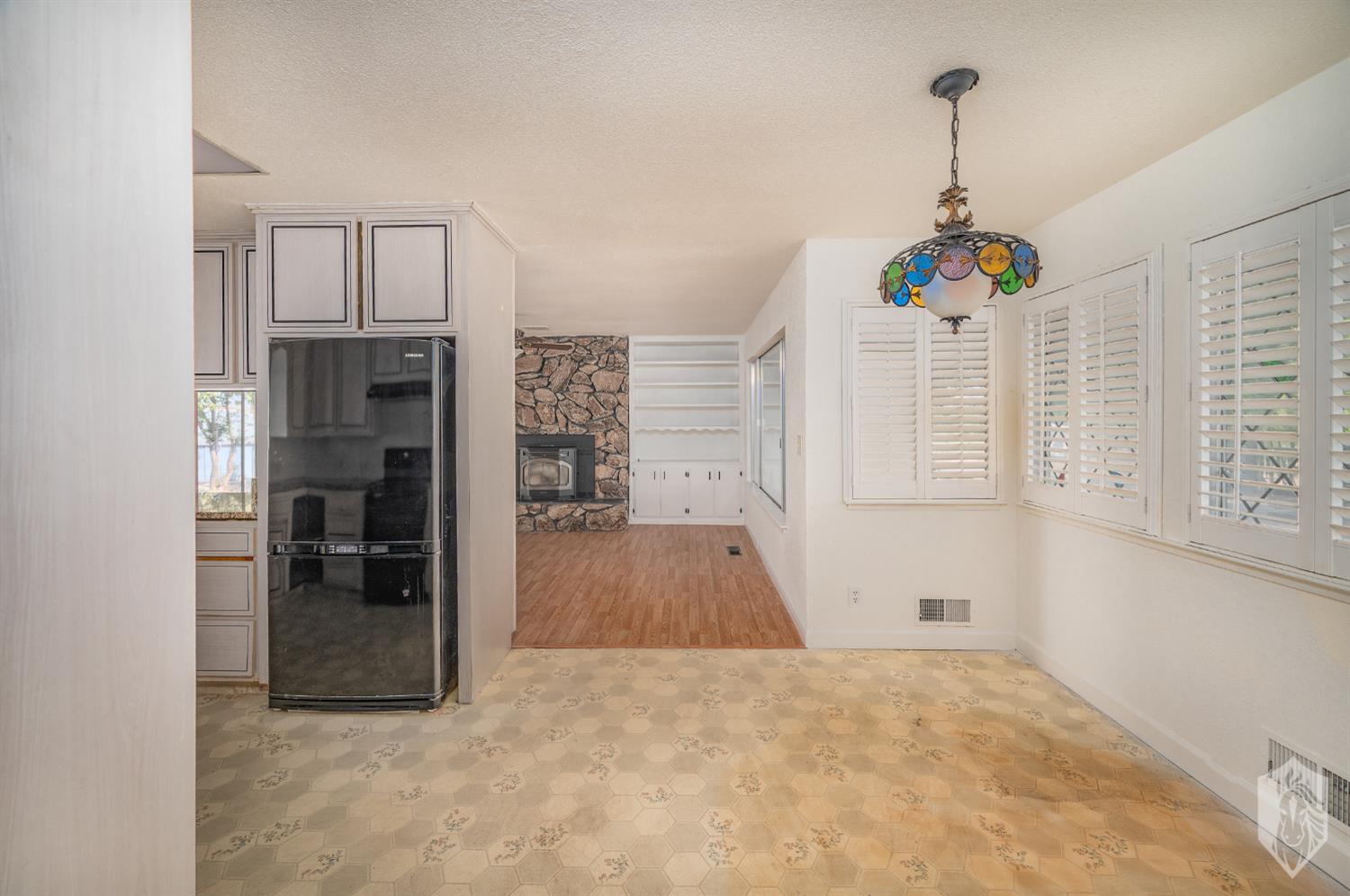 8761 Rodden Road