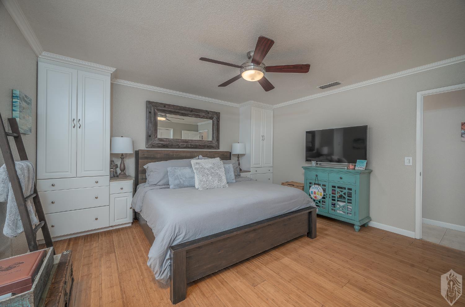 804 Hillswood Court