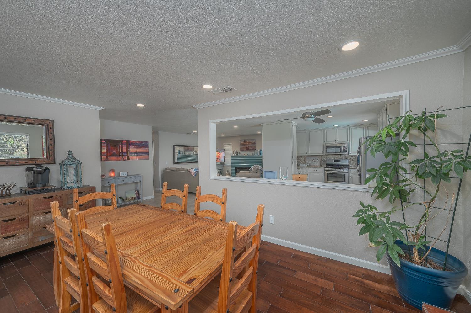 804 Hillswood Court