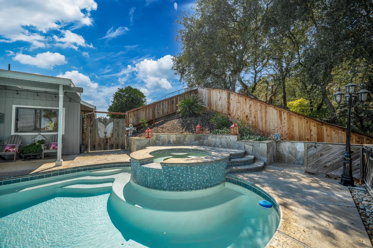 804 Hillswood Court