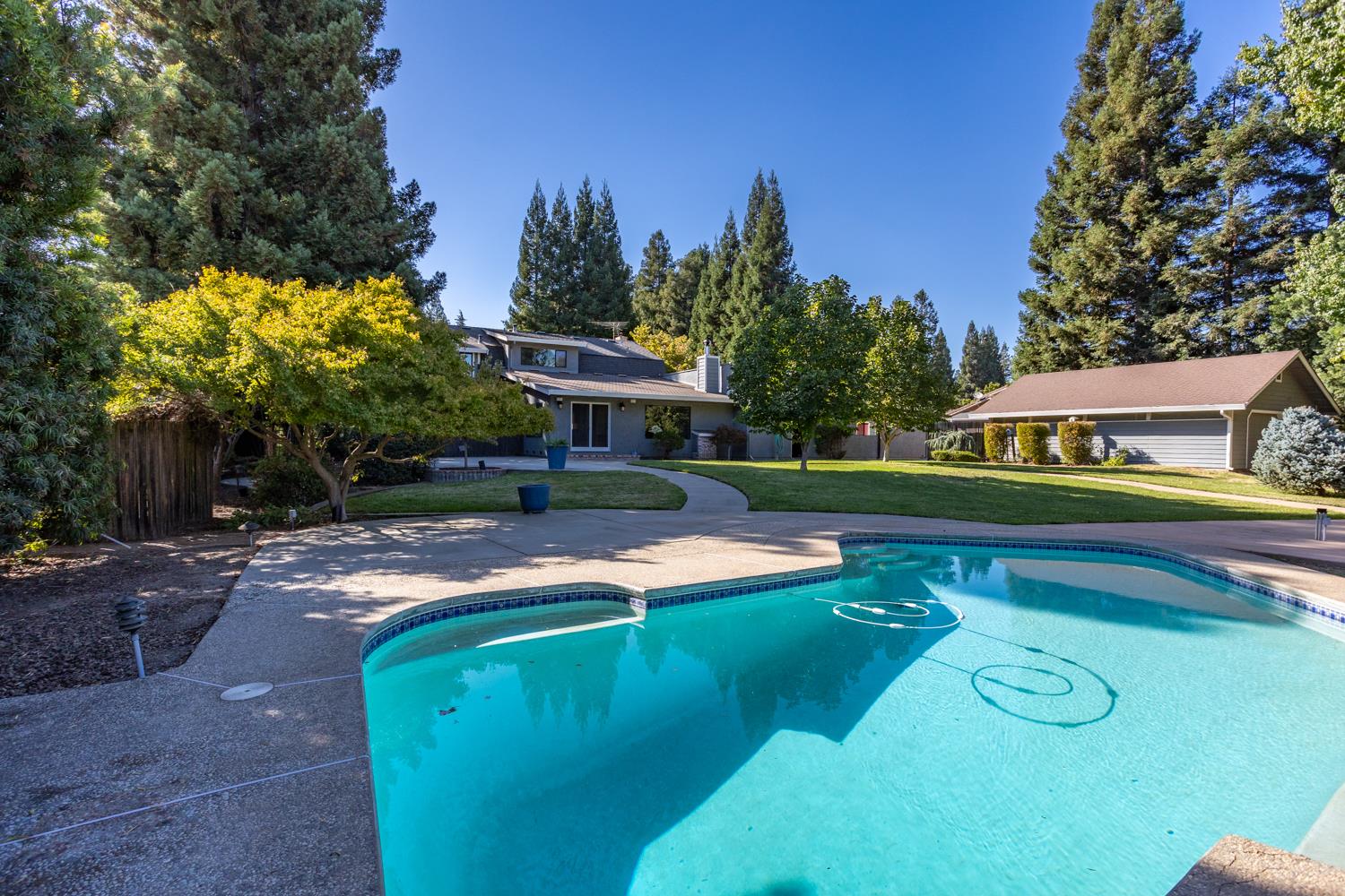 9900 Mountain Oak Road