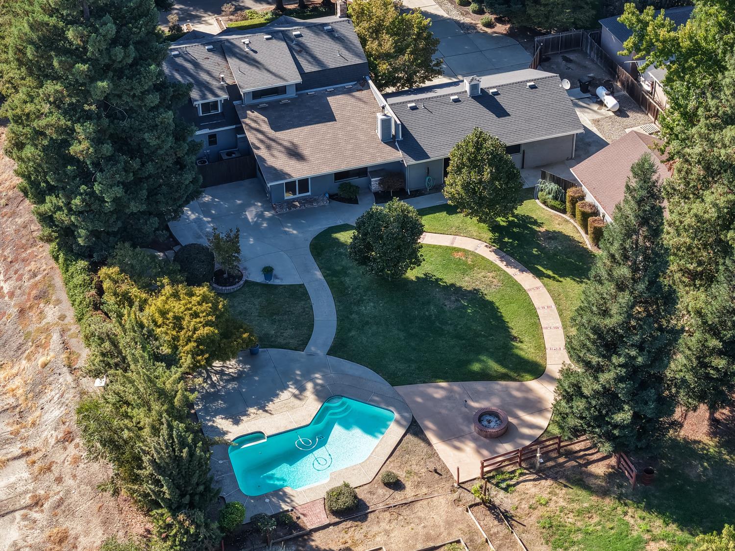 9900 Mountain Oak Road