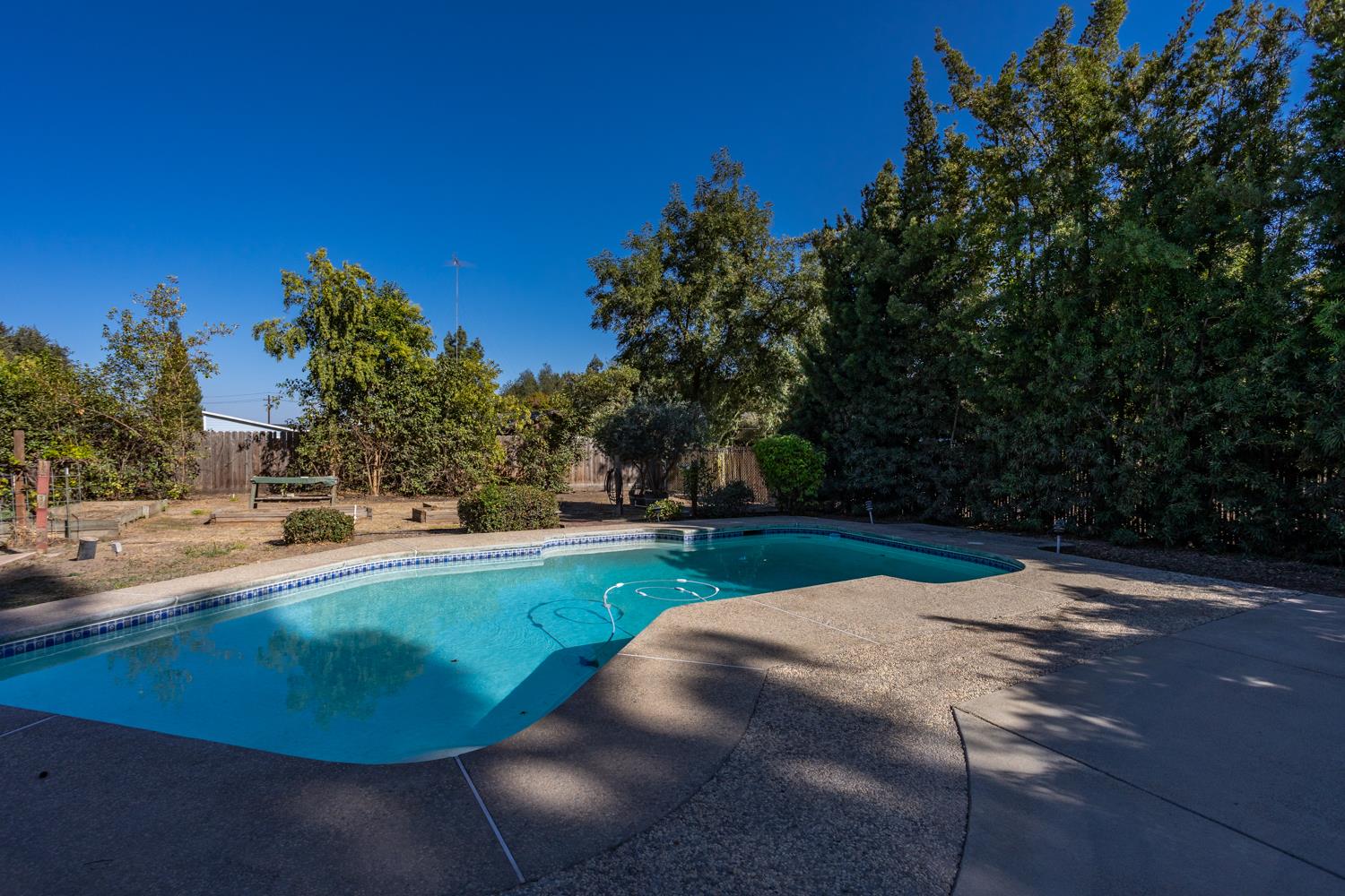 9900 Mountain Oak Road