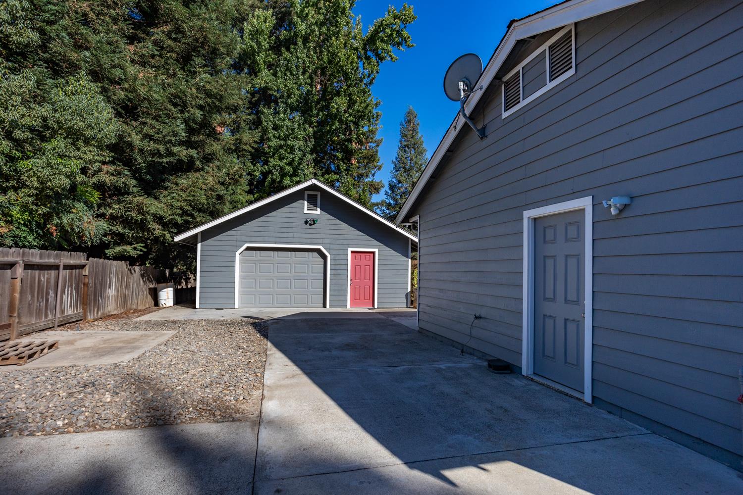 9900 Mountain Oak Road