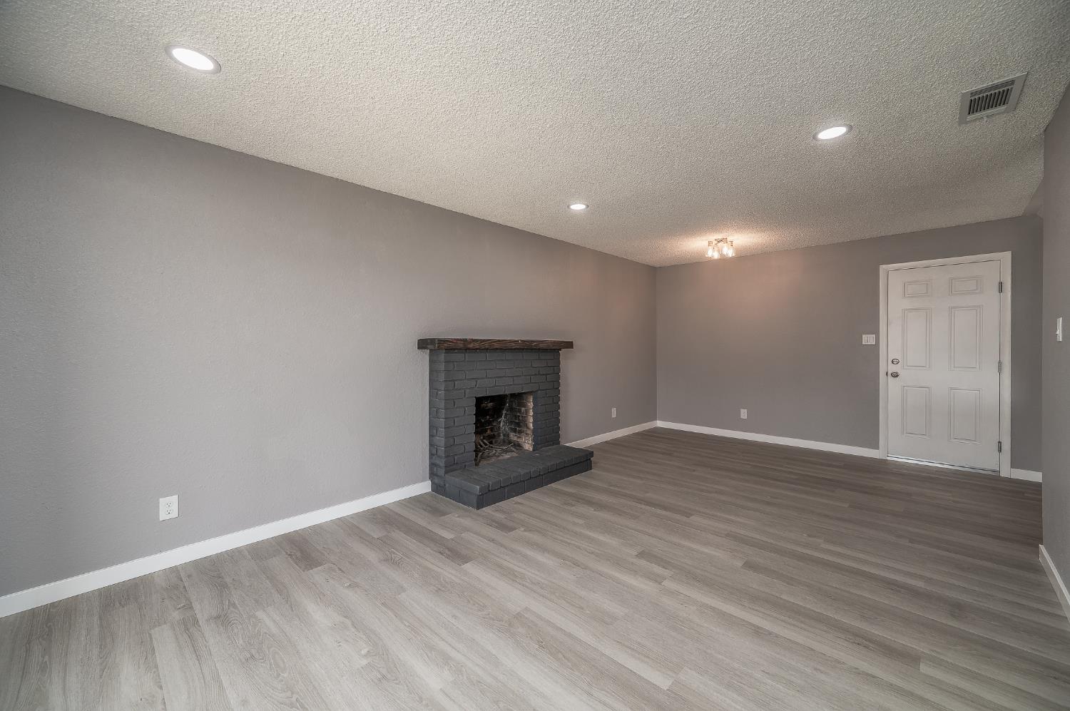 3221 Cheyenne Drive