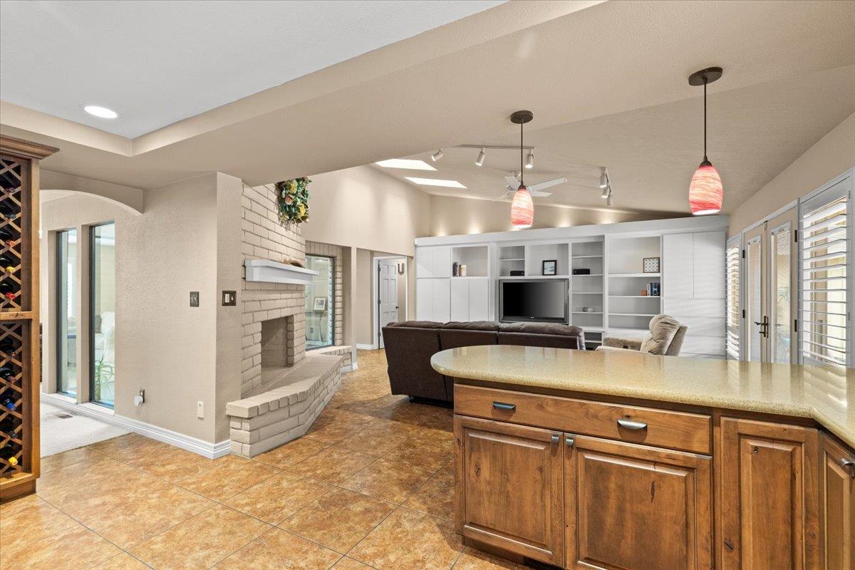 1121 Pyrite Way