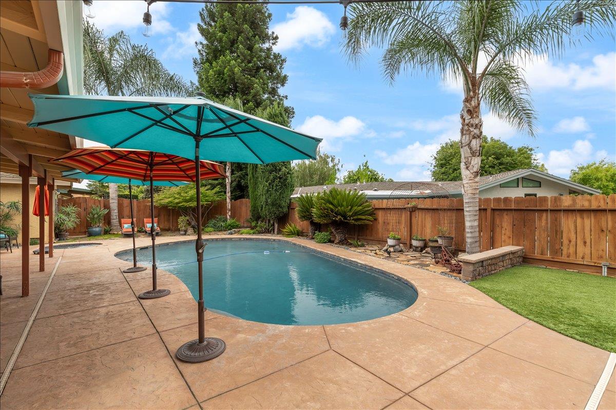 1121 Pyrite Way