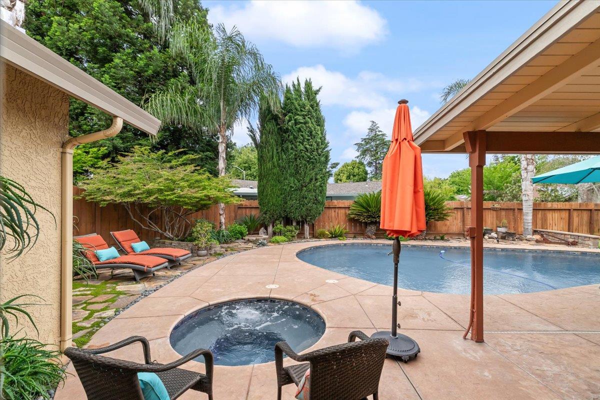 1121 Pyrite Way