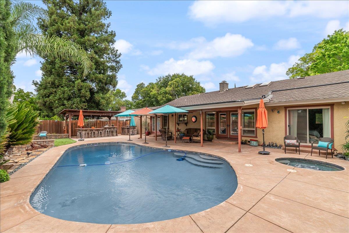 1121 Pyrite Way
