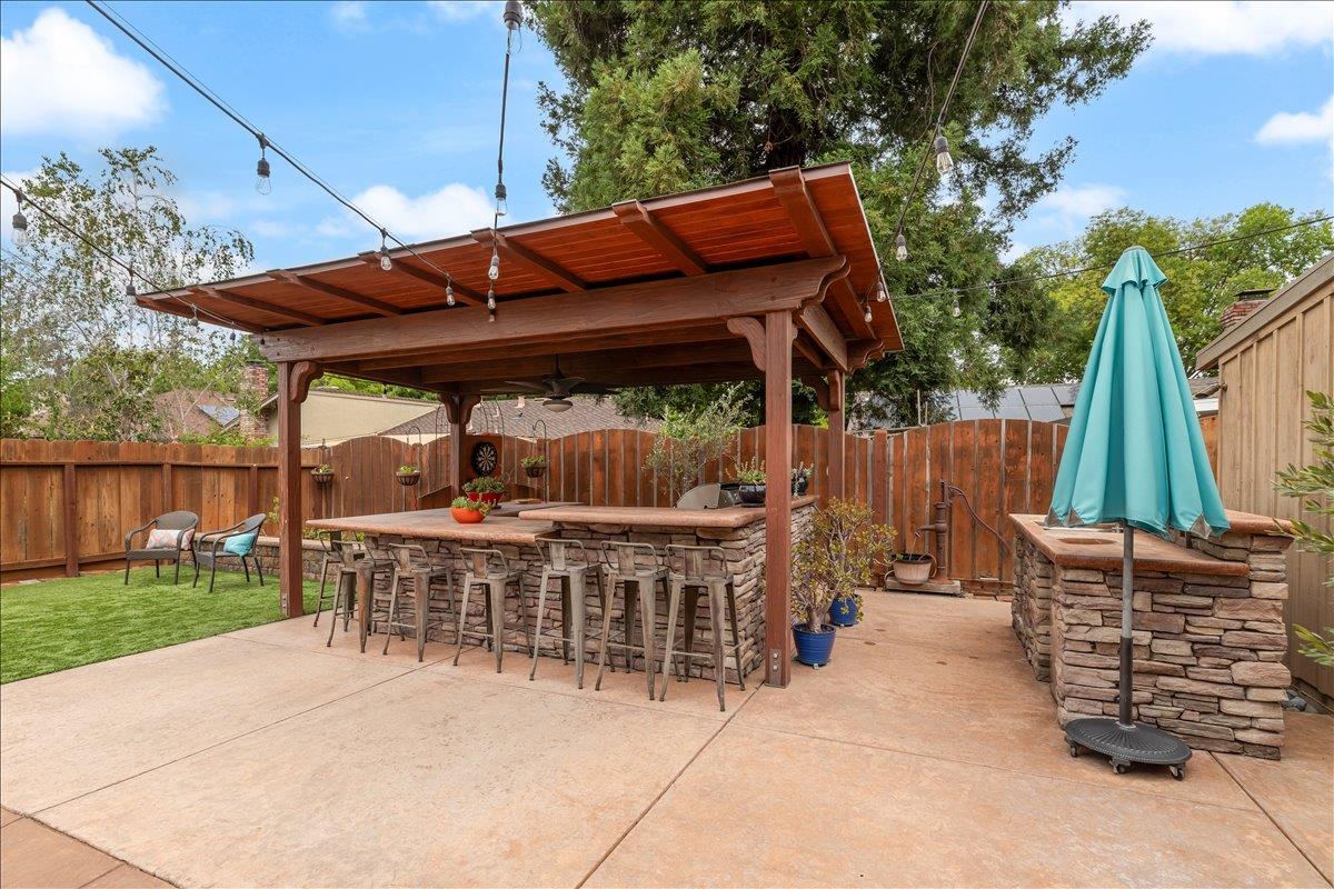 1121 Pyrite Way