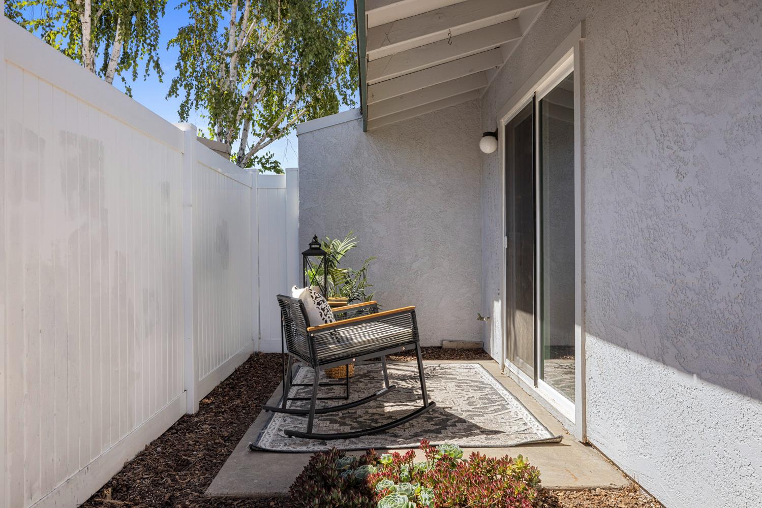 201 Woodrow Avenue 48