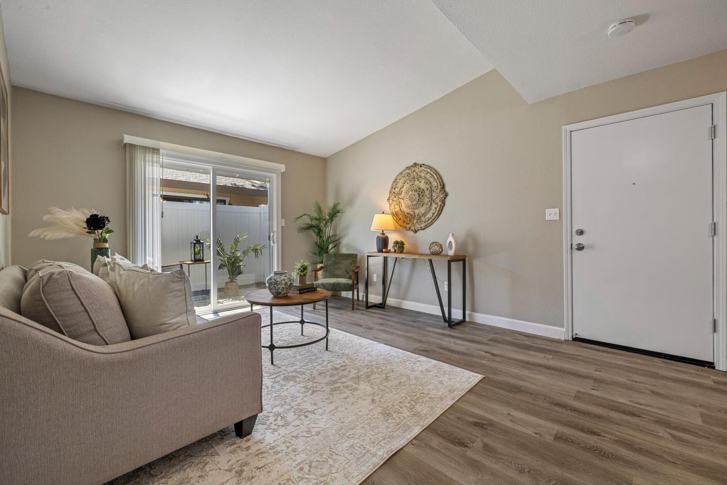201 Woodrow Avenue 48