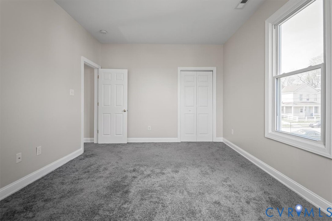 307 W 26th St