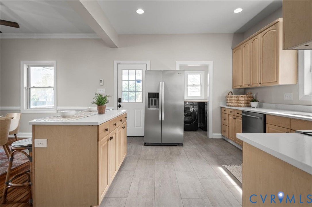 307 W 26th St