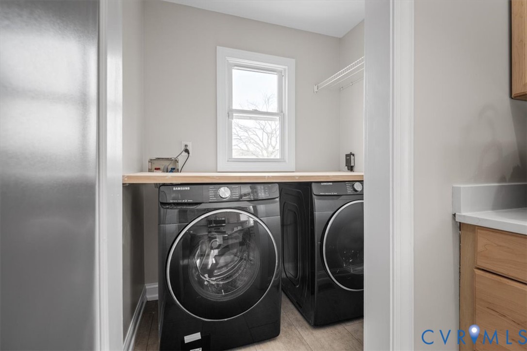 307 W 26th St