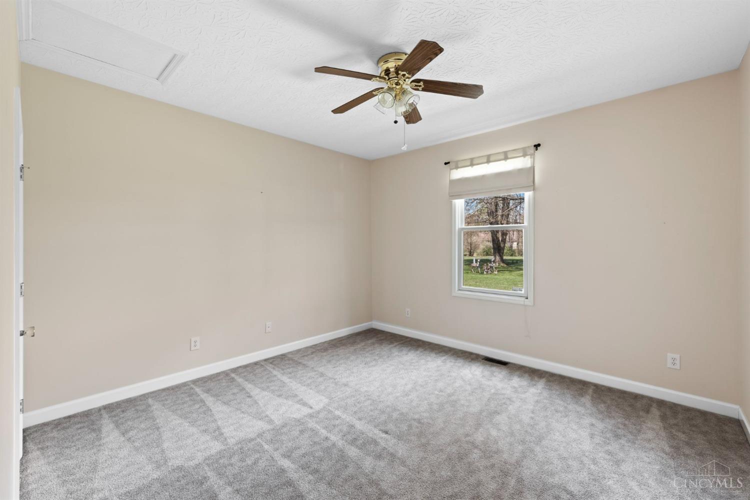 376 Dusseldorf Drive