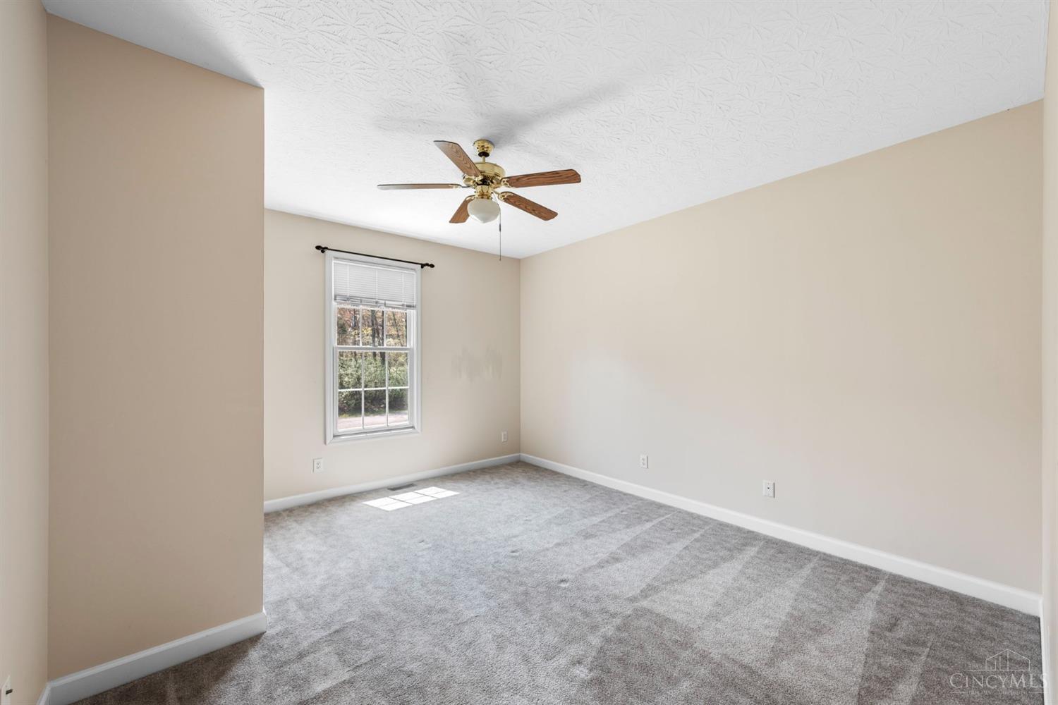 376 Dusseldorf Drive