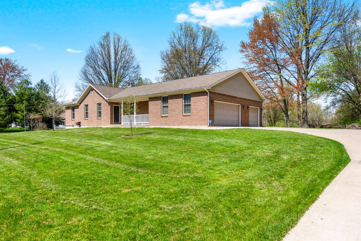 376 Dusseldorf Drive