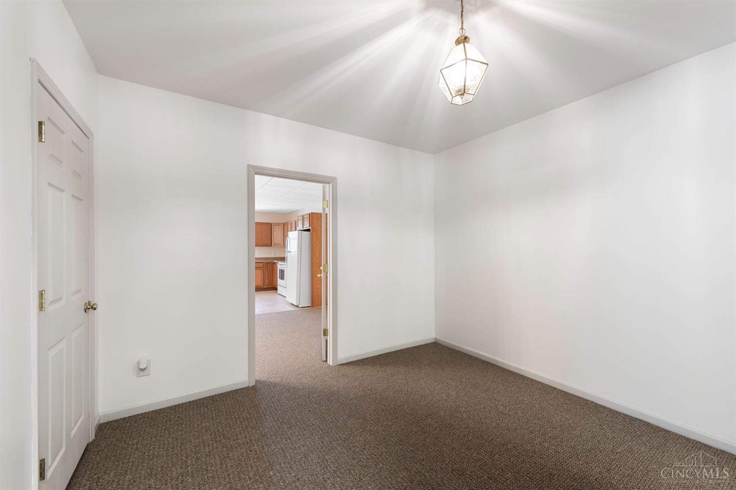 376 Dusseldorf Drive