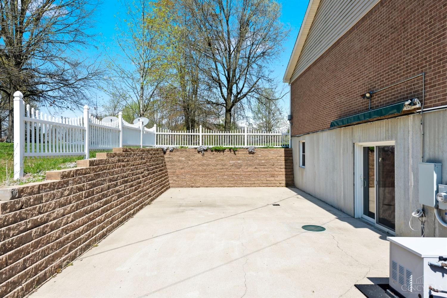 376 Dusseldorf Drive