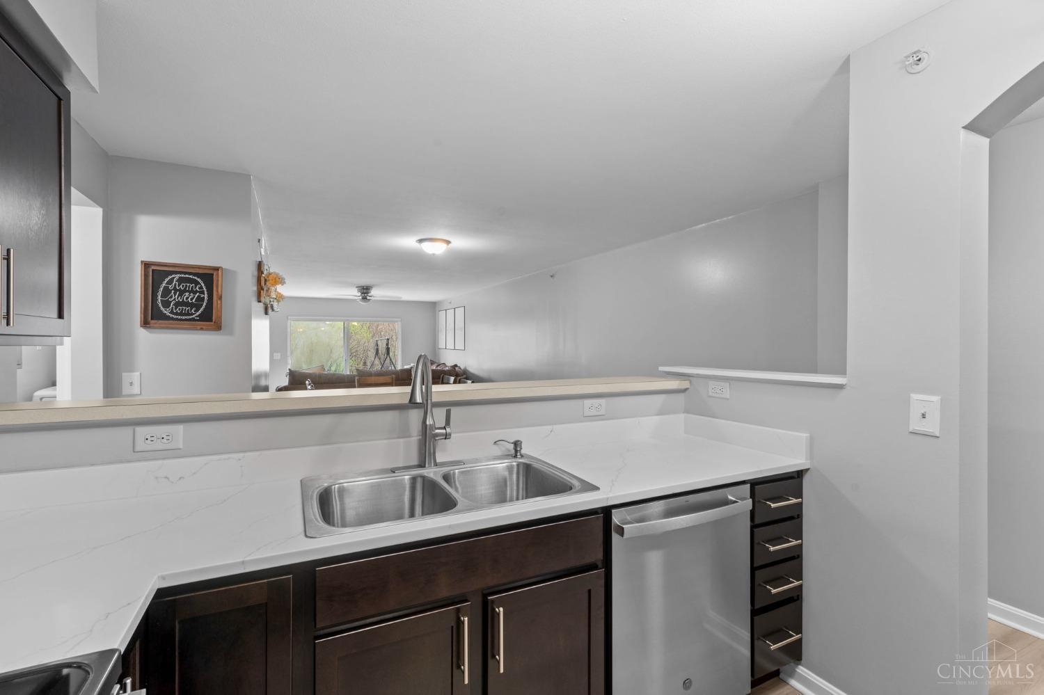 4642 Trophy Lane