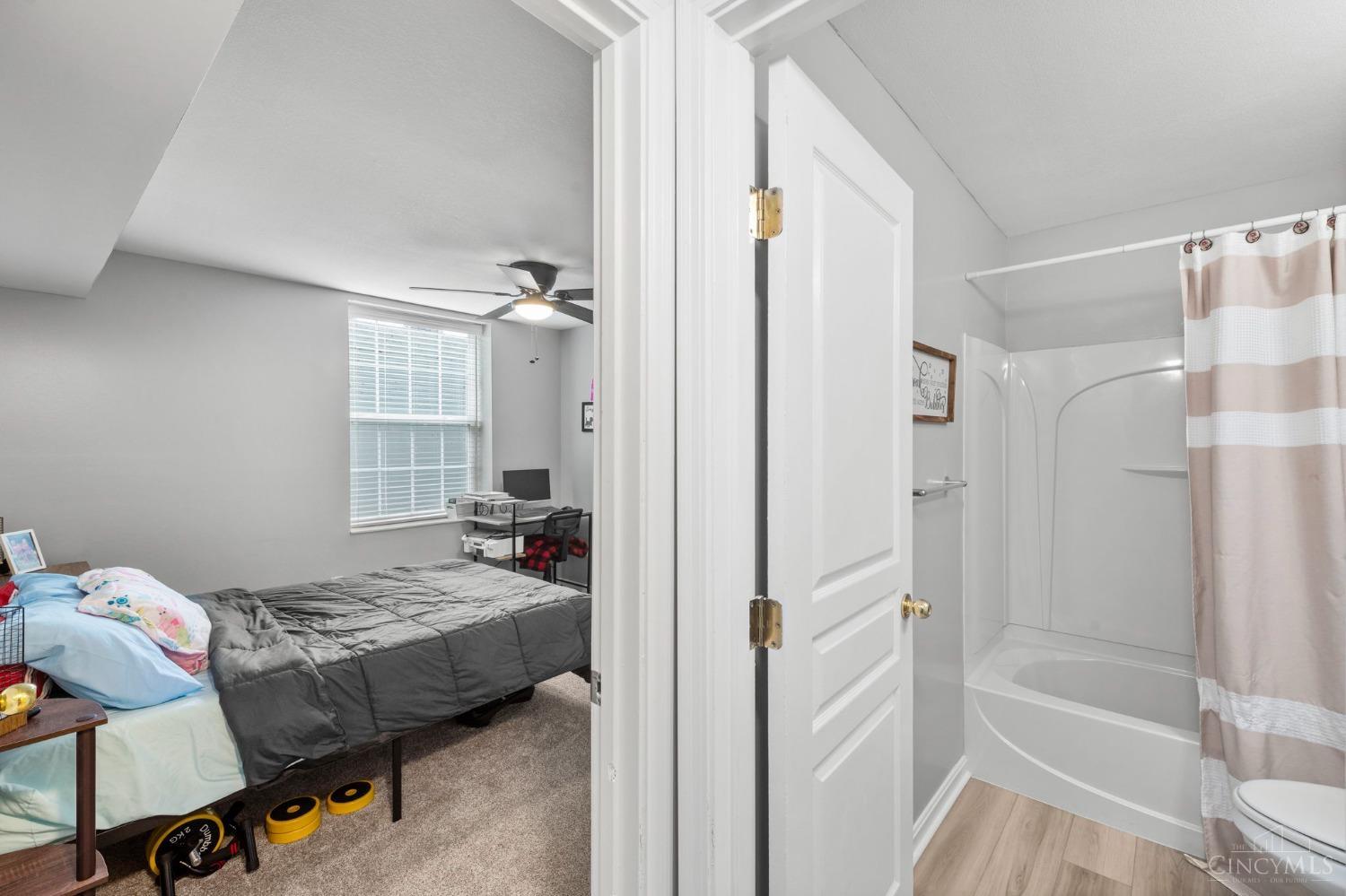 4642 Trophy Lane