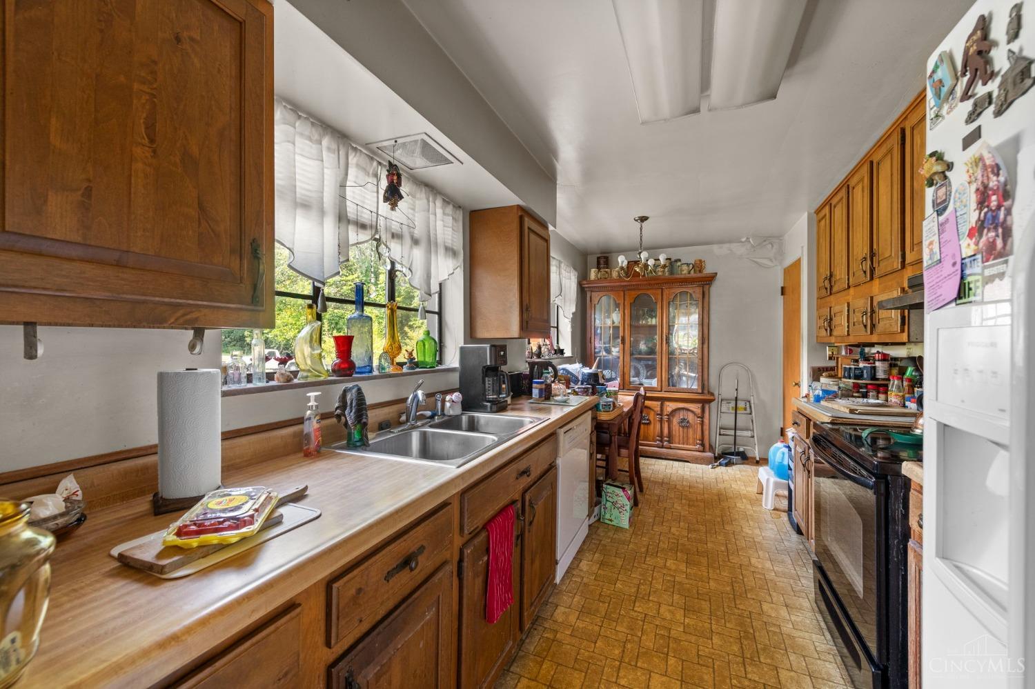 8066 Lancelot Drive