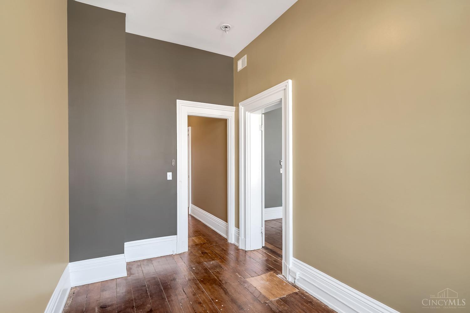 505 W Wyoming Avenue