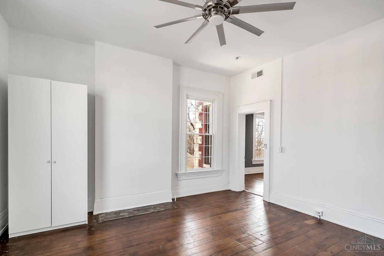 505 W Wyoming Avenue
