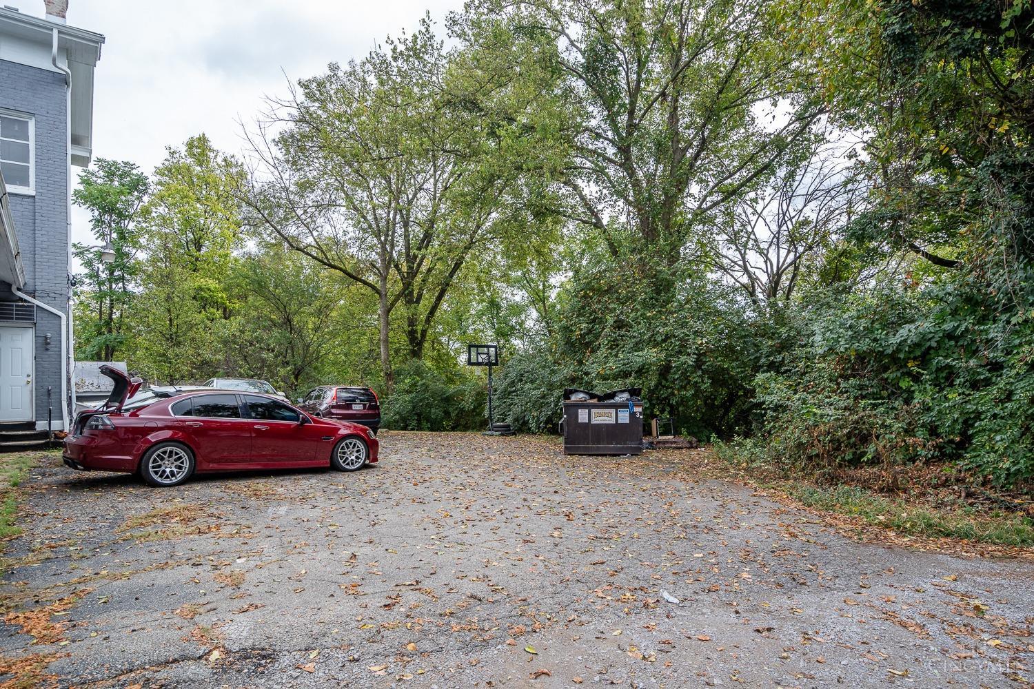 505 W Wyoming Avenue