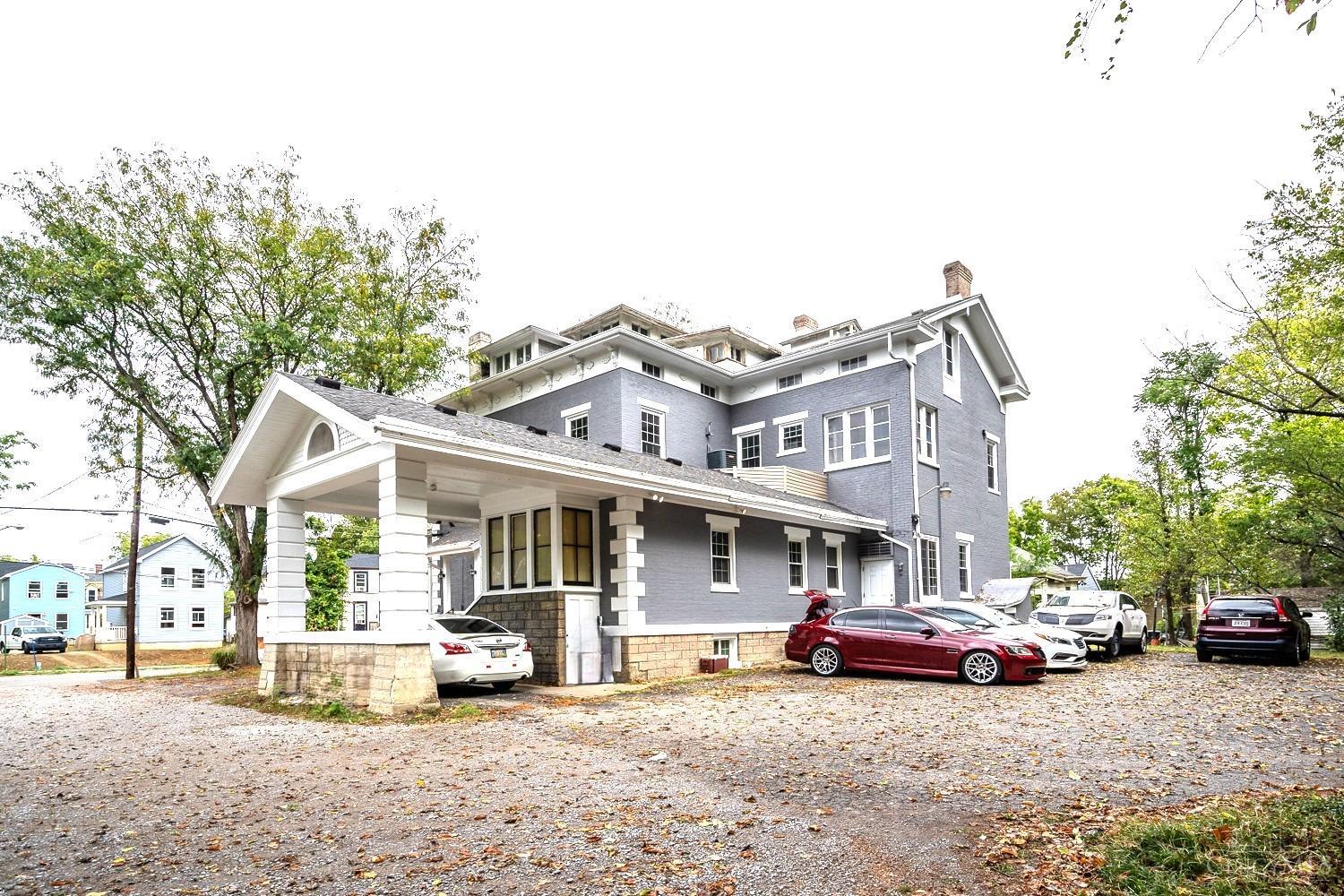 505 W Wyoming Avenue