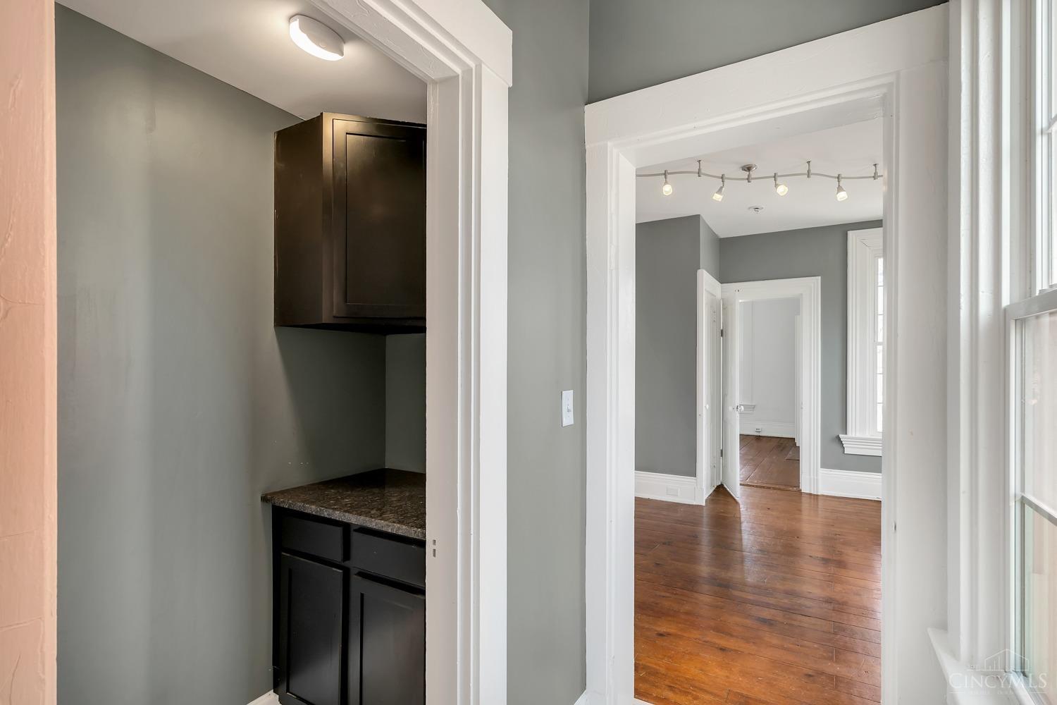 505 W Wyoming Avenue