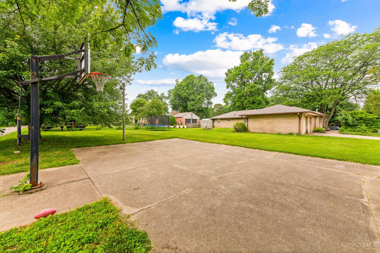 8684 Woodview Drive