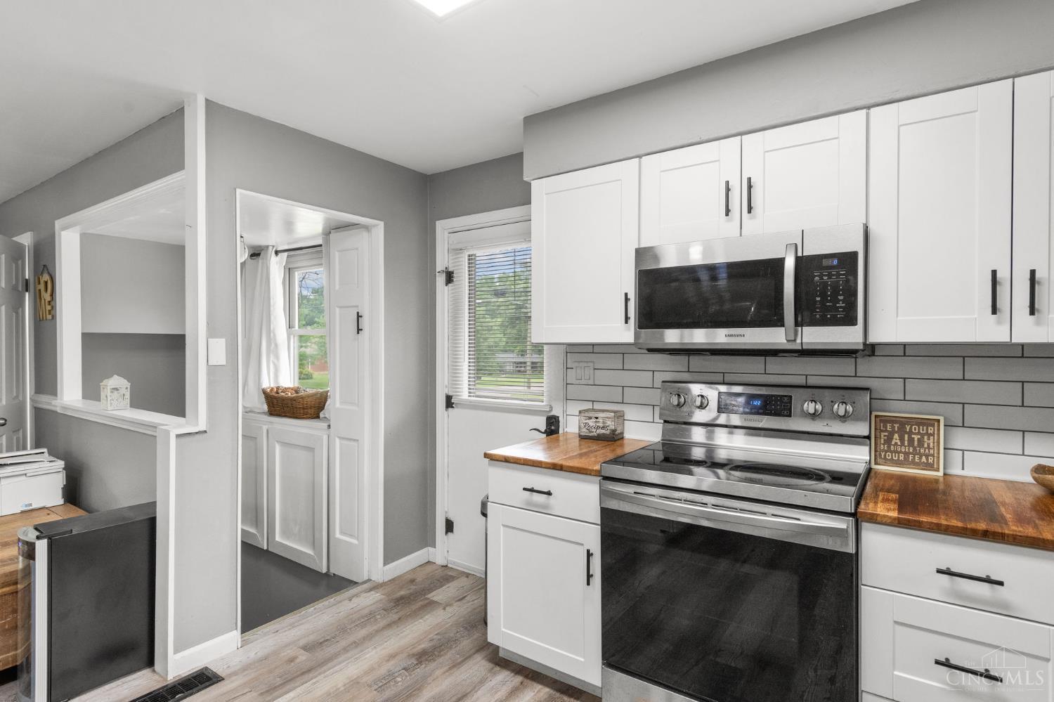 8684 Woodview Drive