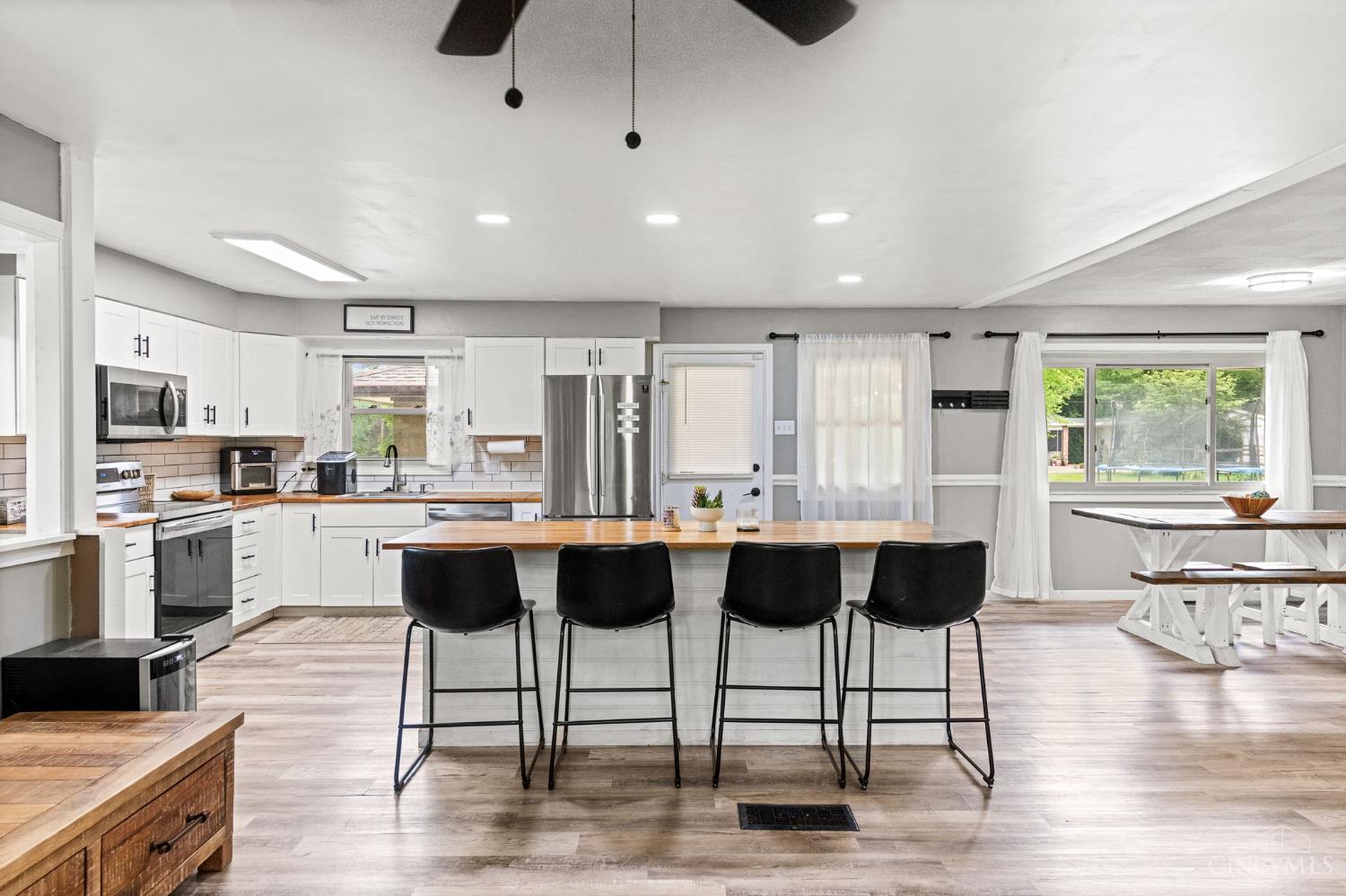 8684 Woodview Drive