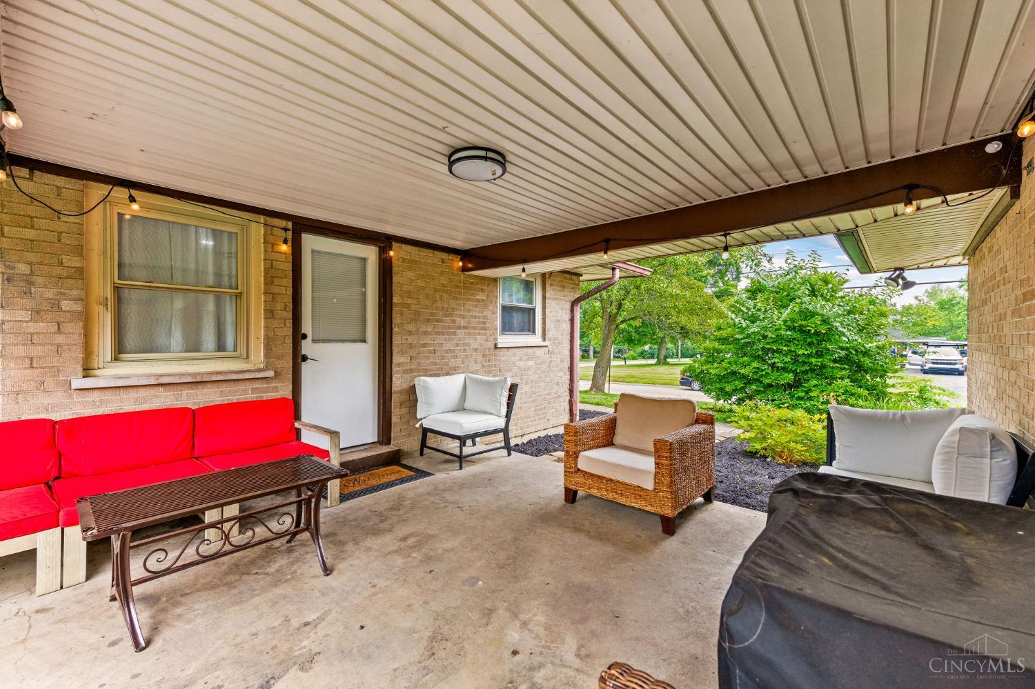 8684 Woodview Drive