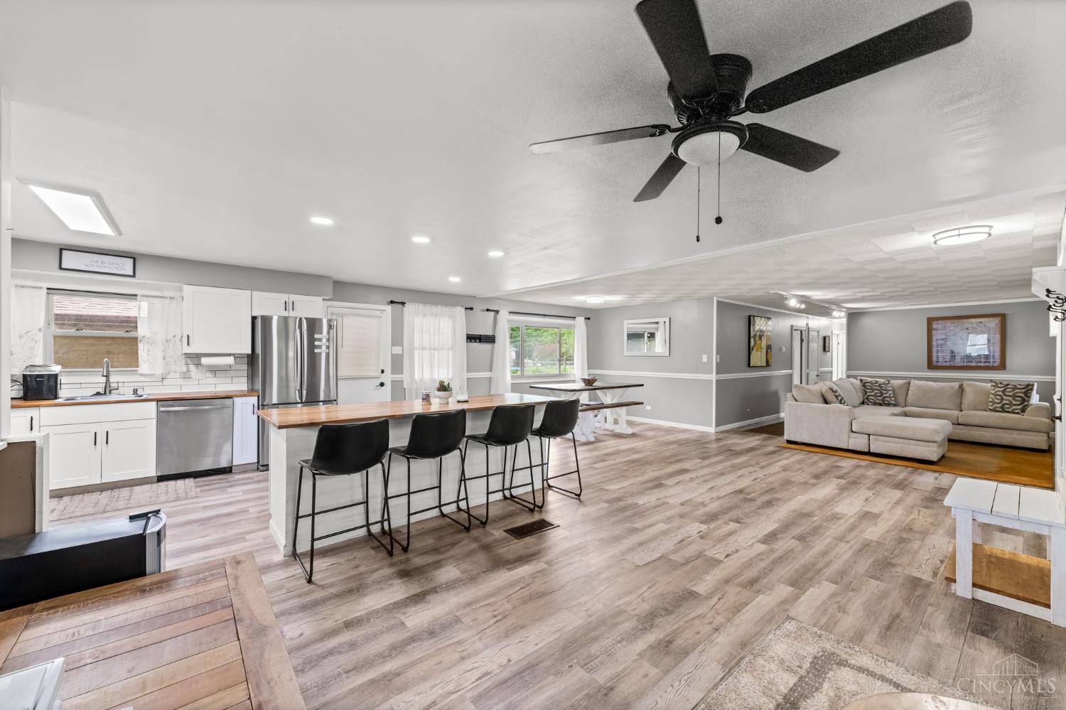 8684 Woodview Drive