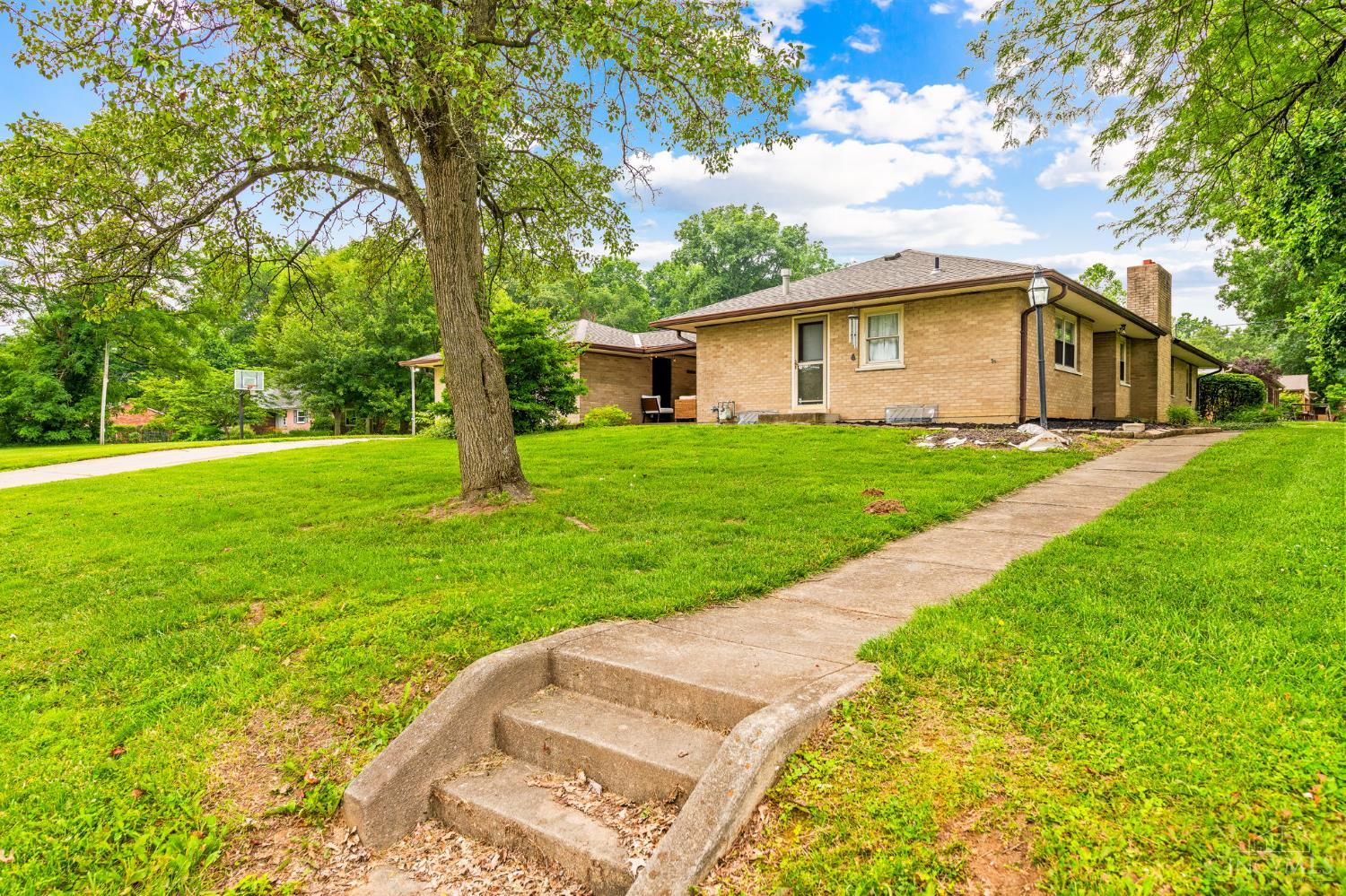 8684 Woodview Drive