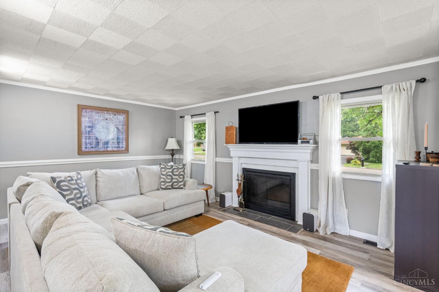 8684 Woodview Drive