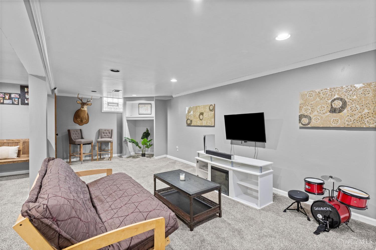 8684 Woodview Drive