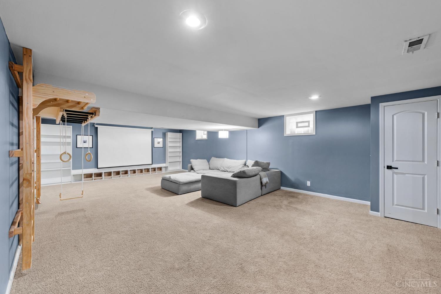 8200 Hopper Road