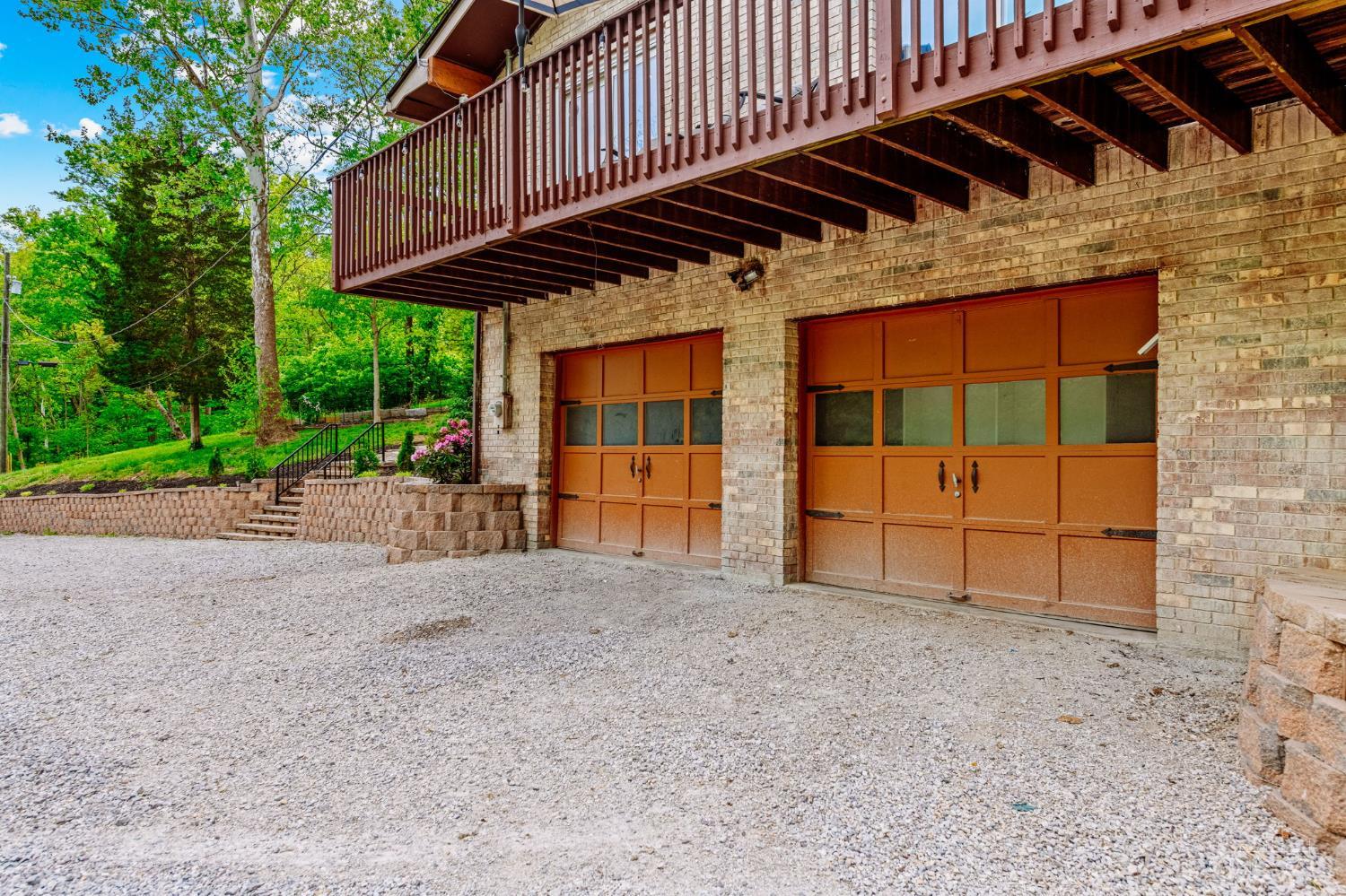 8200 Hopper Road