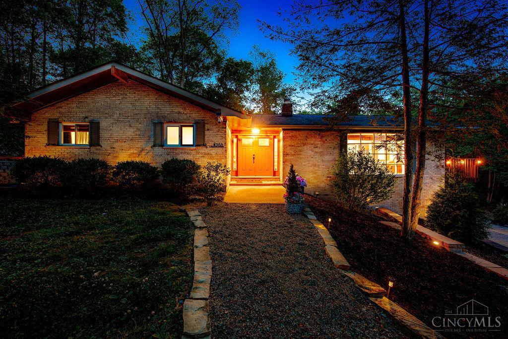 8200 Hopper Road