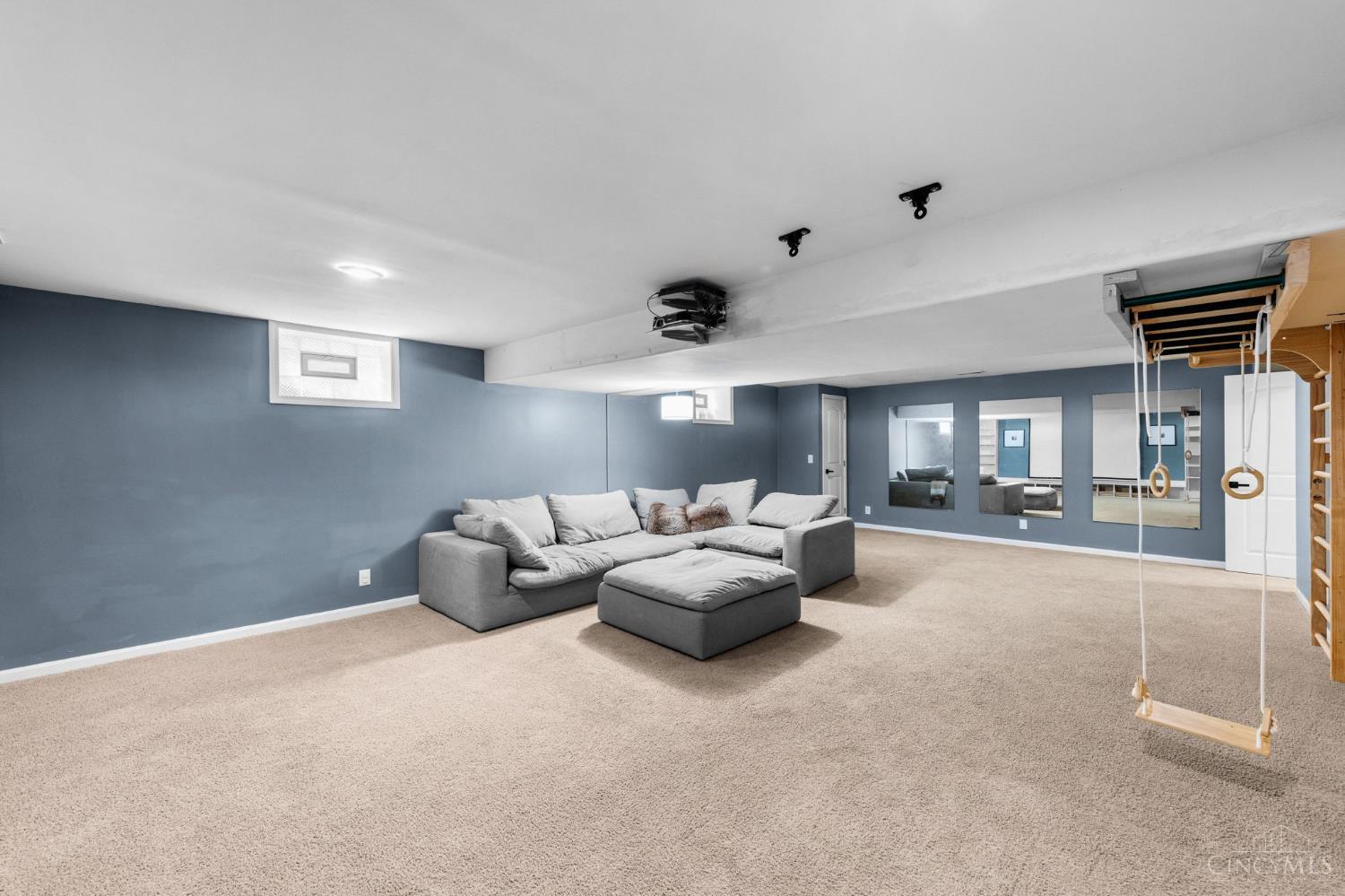 8200 Hopper Road