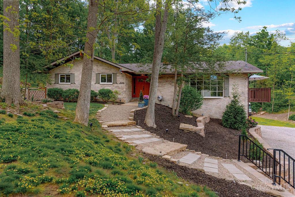 8200 Hopper Road