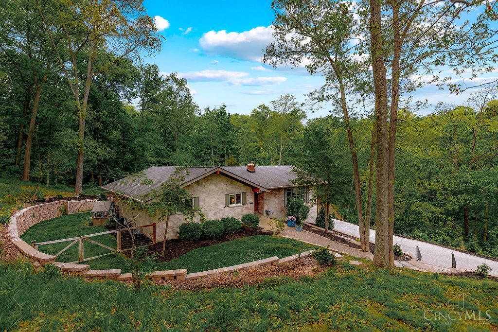 8200 Hopper Road